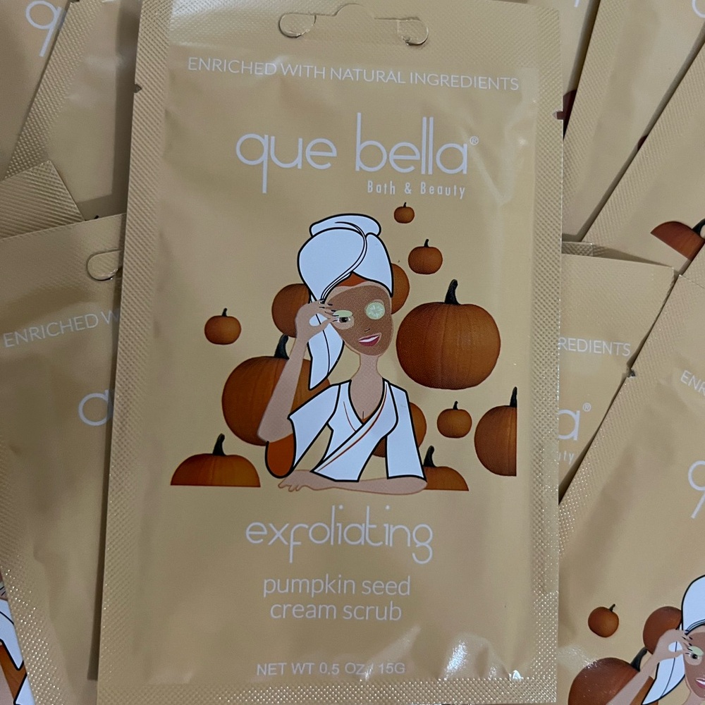 Que Bella Bath and Beauty Exfoliating